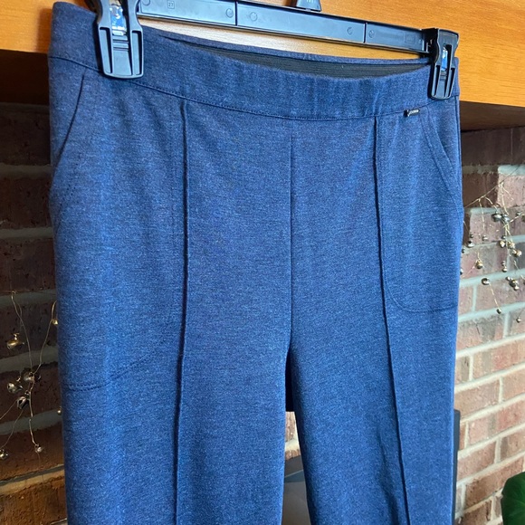 ST. JOHN Marled Dusty Blue Front Seam Tapered Elastic Pants, Size 10 - Picture 3 of 11